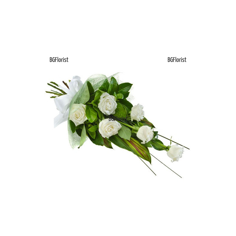 Доставка на Букет от 6 бели  рози