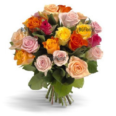 Classic bouquet of multicoloured roses, like the colours of the rainbow. Colourful roses, perfect gift for all occasions and recipients.