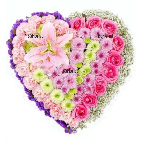 Романтично сърце от цветя поръчка в София