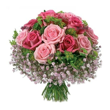 Send bouquet of pink roses by courier to Plovdiv