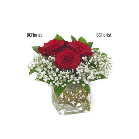 Send arrangement with red roses