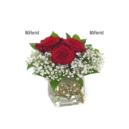 Send arrangement with red roses