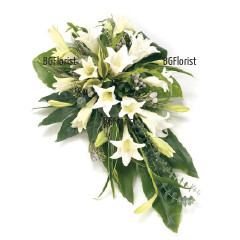Send bouquet of white lisianthuses