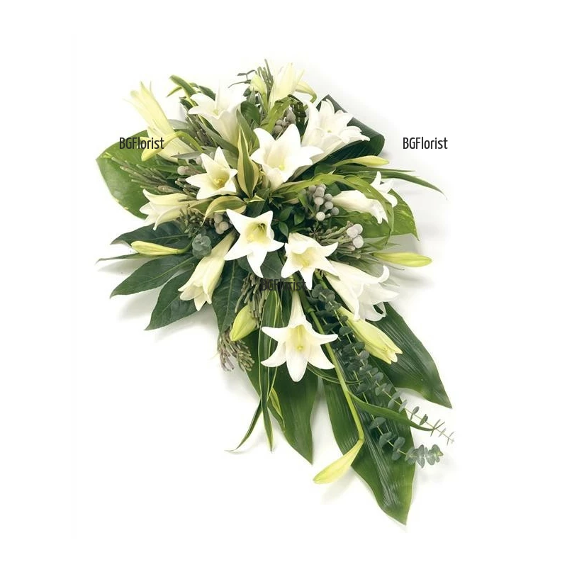 Send bouquet of white lisianthuses