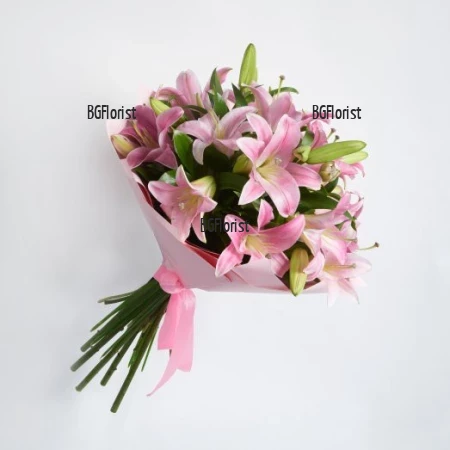 Send bouquet of pink lilies by courier to Plovdiv