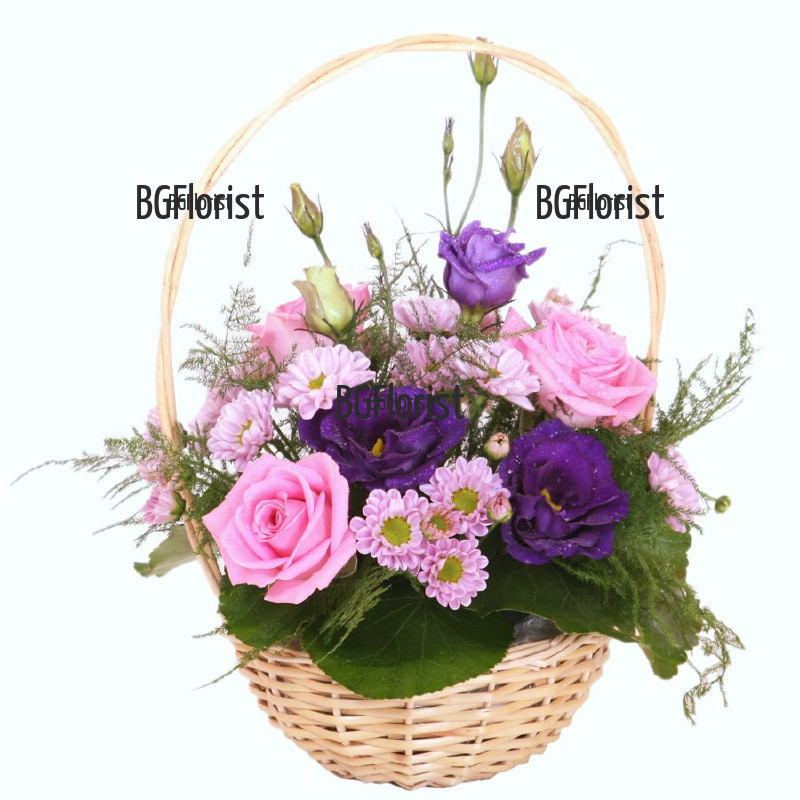 Онлайн поръчка на кошница от рози и еустоми