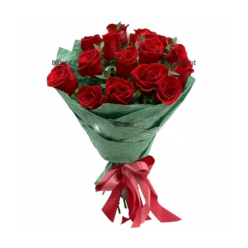Classic bouquet of red roses