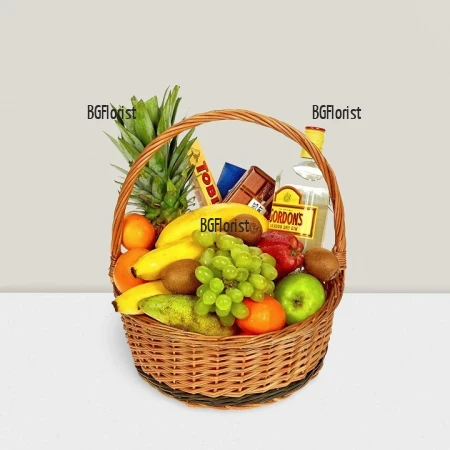 Поръчка и доставка на кошница с плодове и подаръци в София