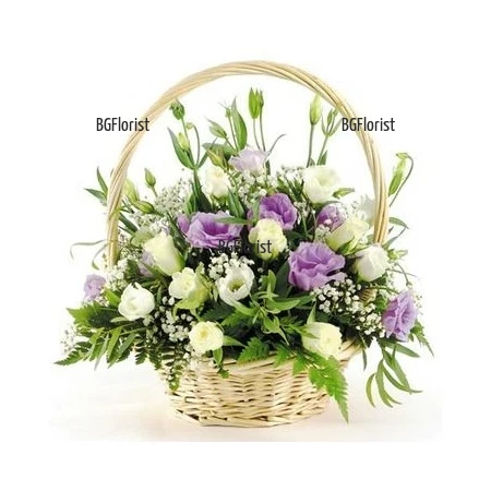Order basket with lisianthus to Sofia
