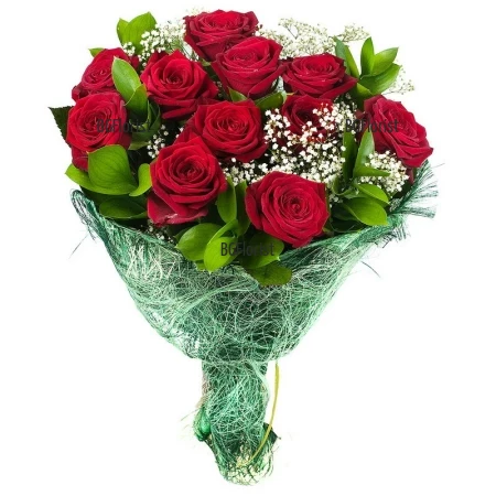 Send bouquet of red roses and greenery by courier to Varna