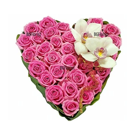 Send heart of pink roses and orchids by courier.