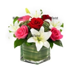 Send arrangement of roses and lilies to Plovdiv