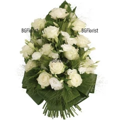 An  online order for funeral wreath of white roses.