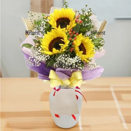 Beautiful bouquet of sunflowers and wrapping