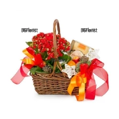 Send Christmas basket with flowers and gifts