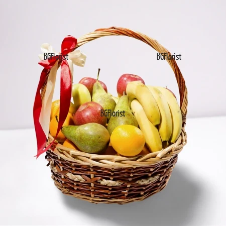 Поръчка на подарък кошница с плодове