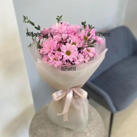 Tender bouquet of pink chrysanthemums