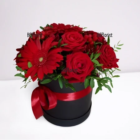 Романтичен подарък - кутия с цветя Мечта