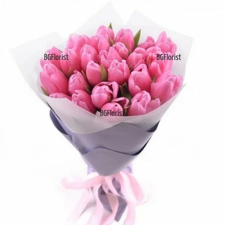 Send a bouquet of 25 tulips to Bulgaria