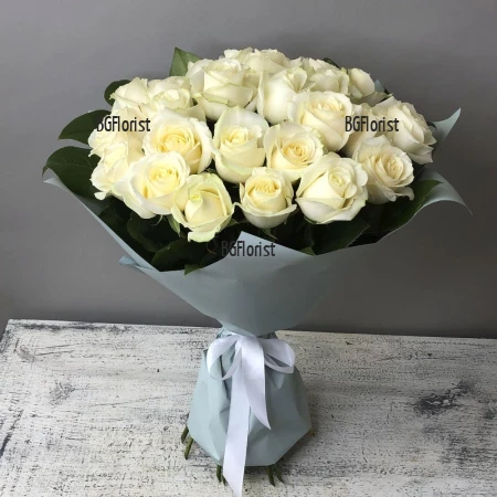 Delivery of a bouquet of 31 white roses to Plovdiv Bulgaria