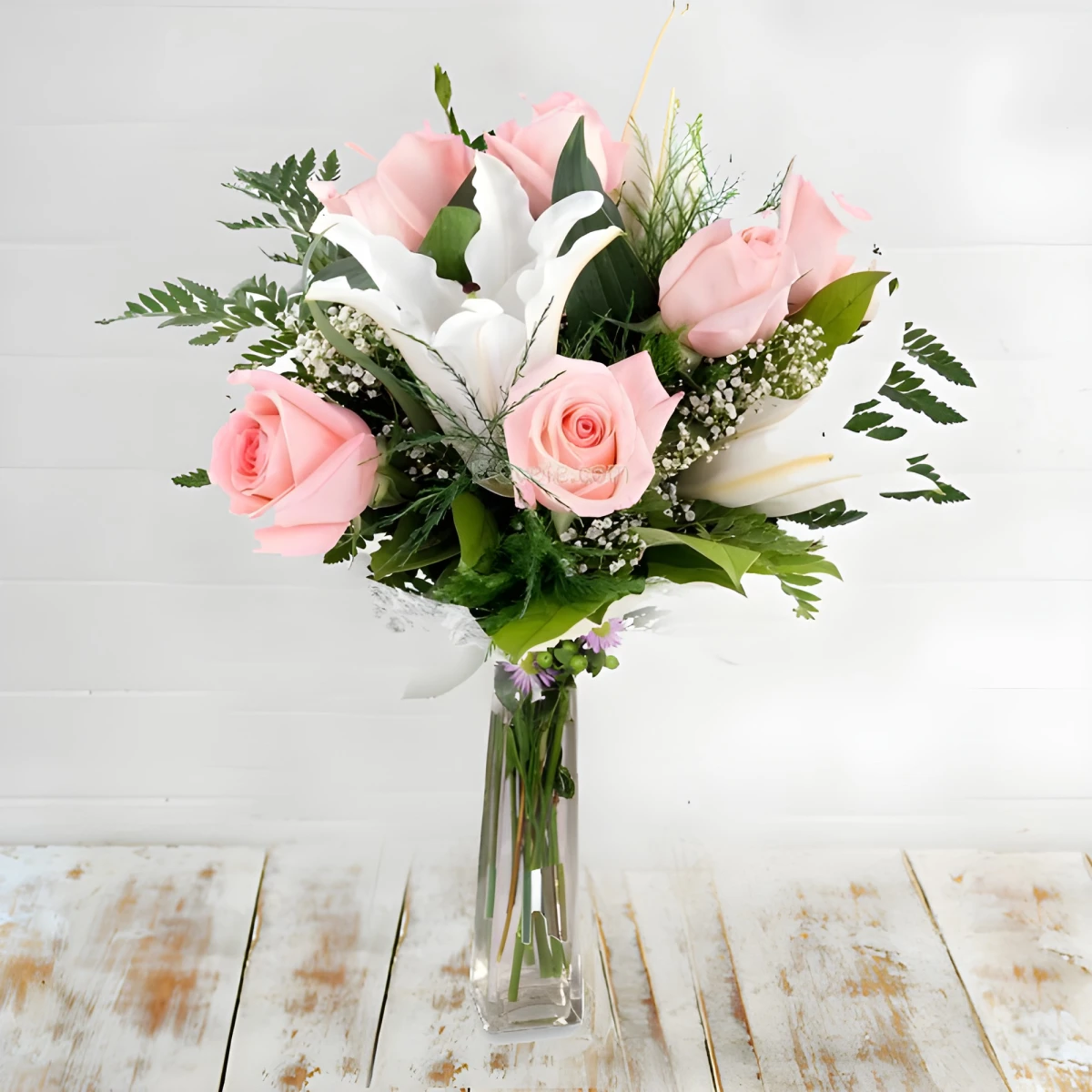 Send bouquet of pink roses and lily to Sofia