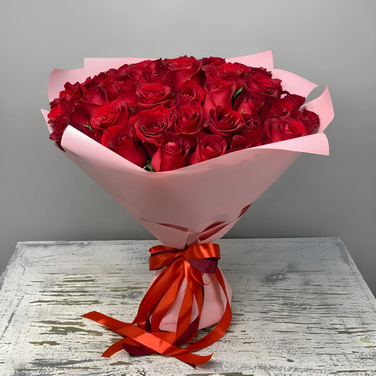 Send bouquet of roses and flowers by courier