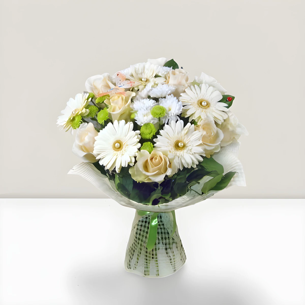 Send bouquet  of white roses to Sofia