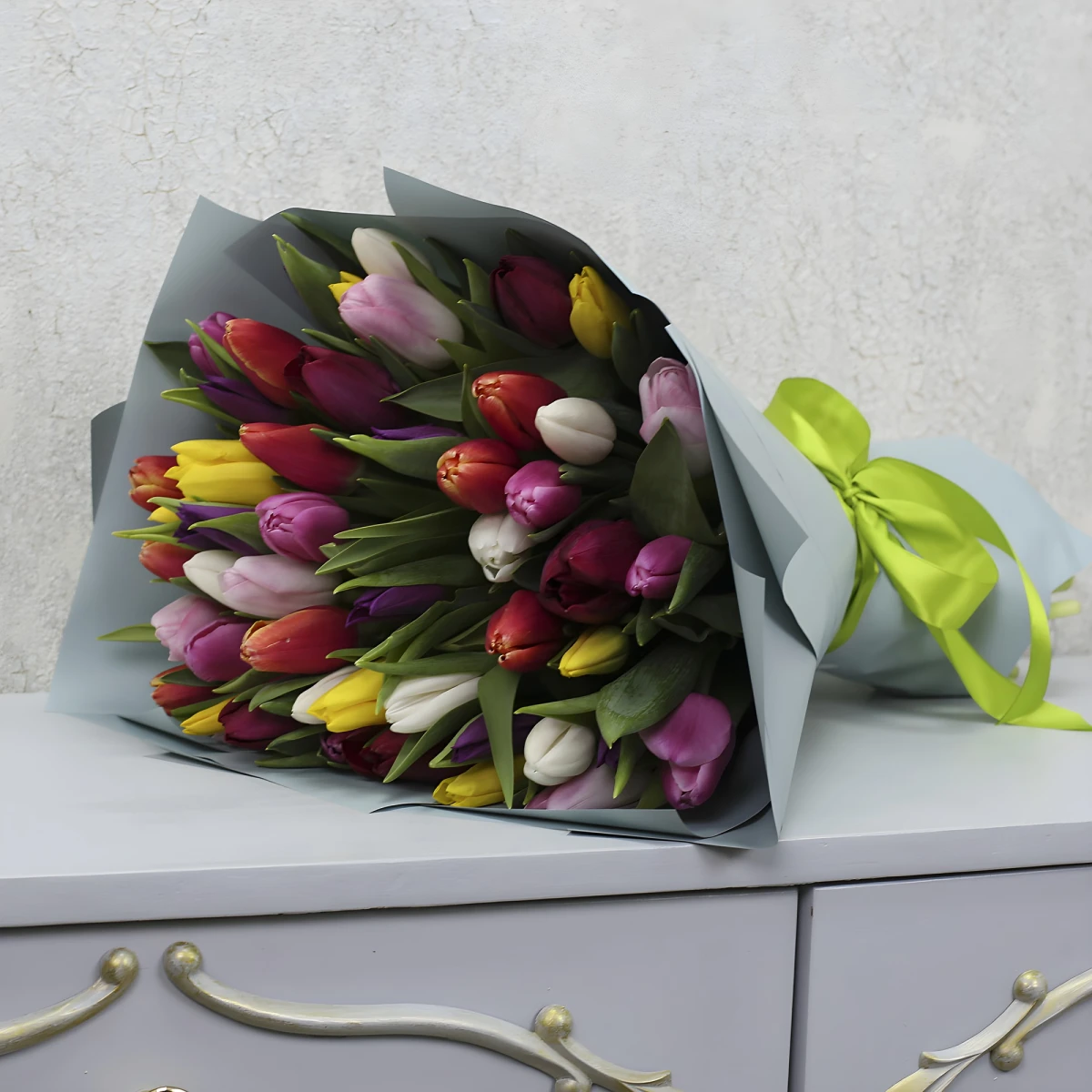 Send bouquet of 101 tulips to Burgas