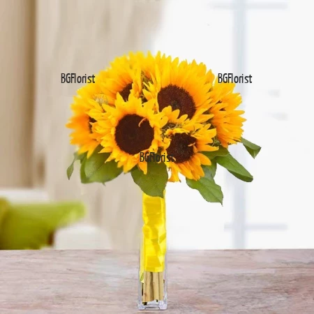 Send a modern summer bouquet to Sofia.