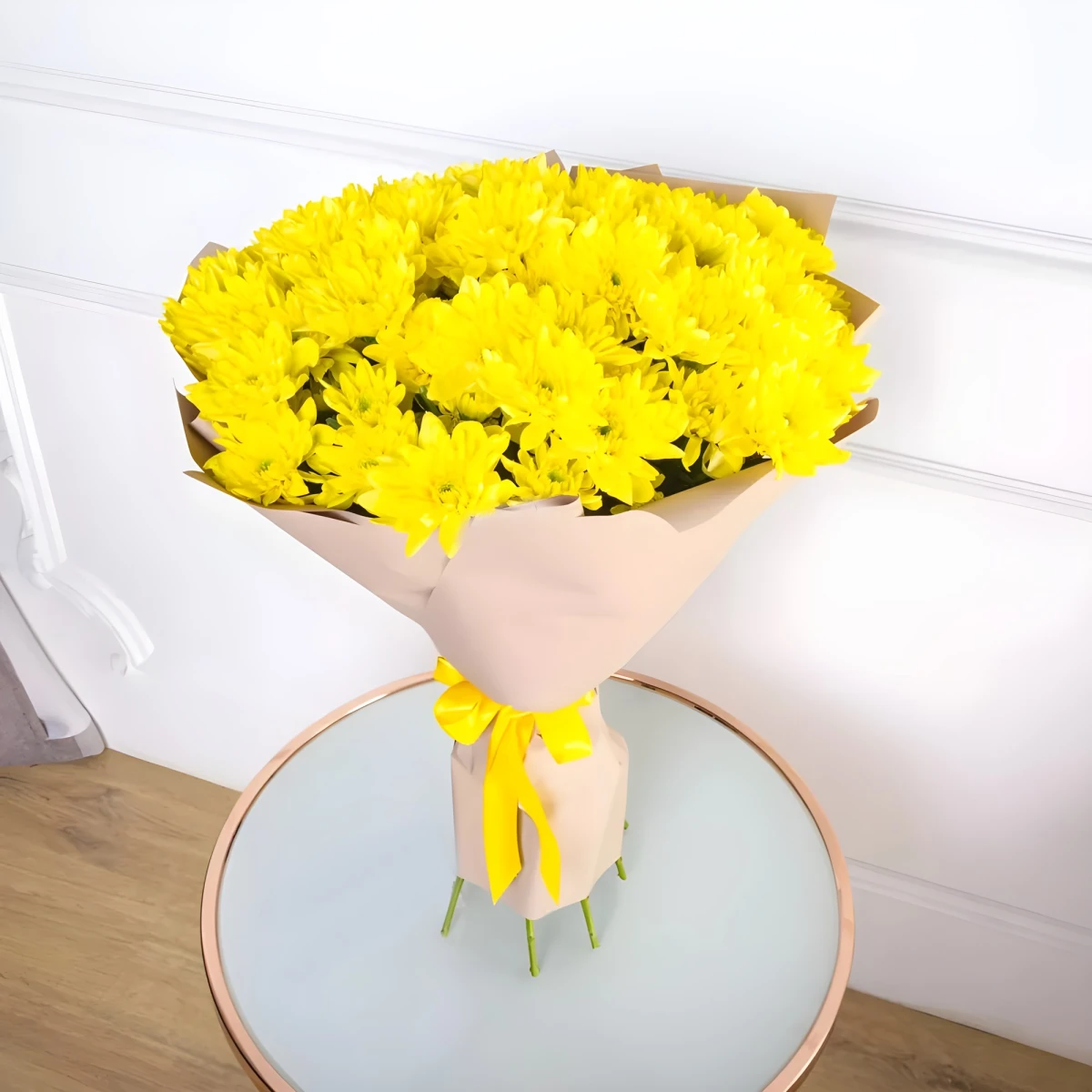 Delivery of a bouquet of yellow chrysanthemums