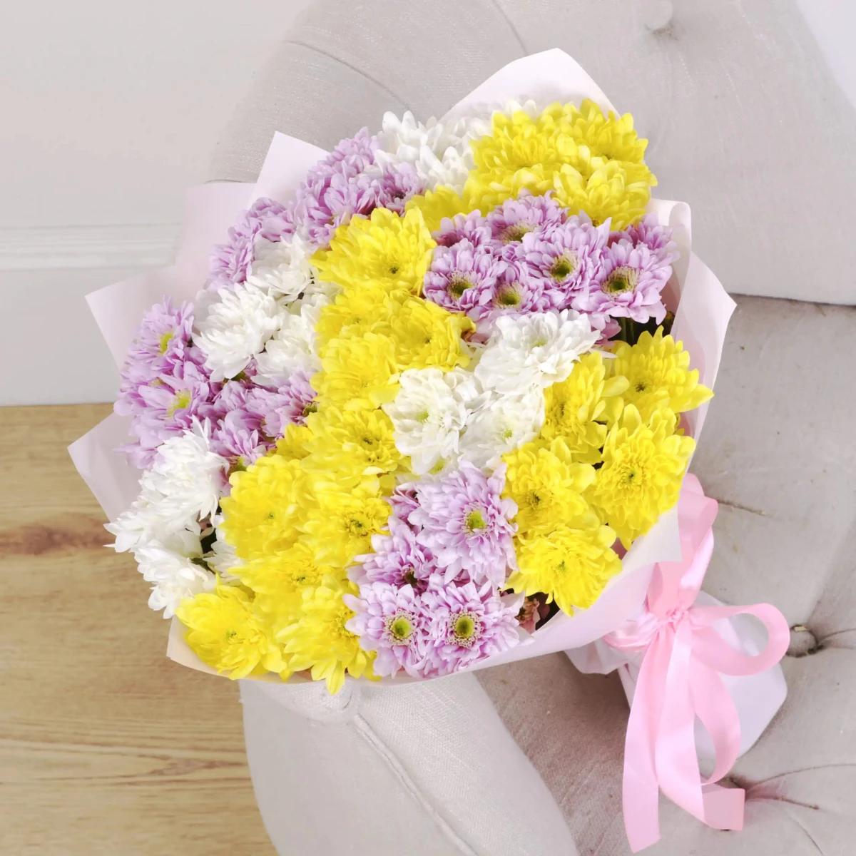 Send to Bulgaria bouquet of fresh chrysanthemums