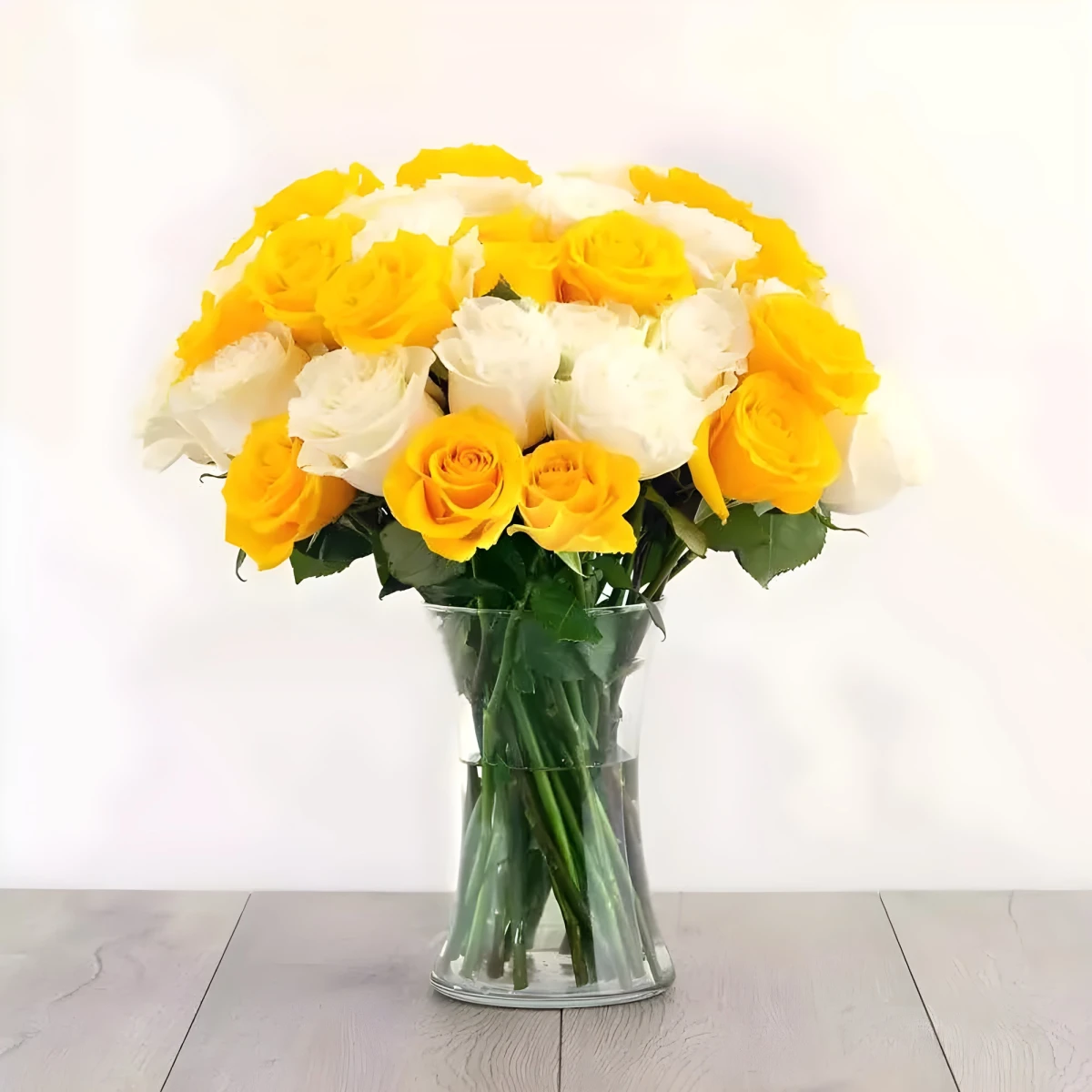 Online order and courier delivery of a bouquet of yellow and white roses